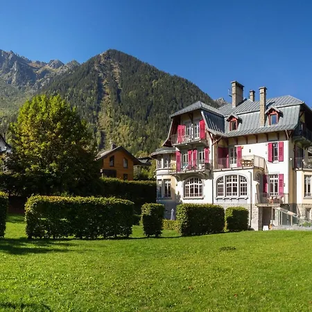 Sleeps 4 * Chamonix