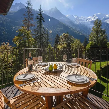 Sleeps 4 * Chamonix